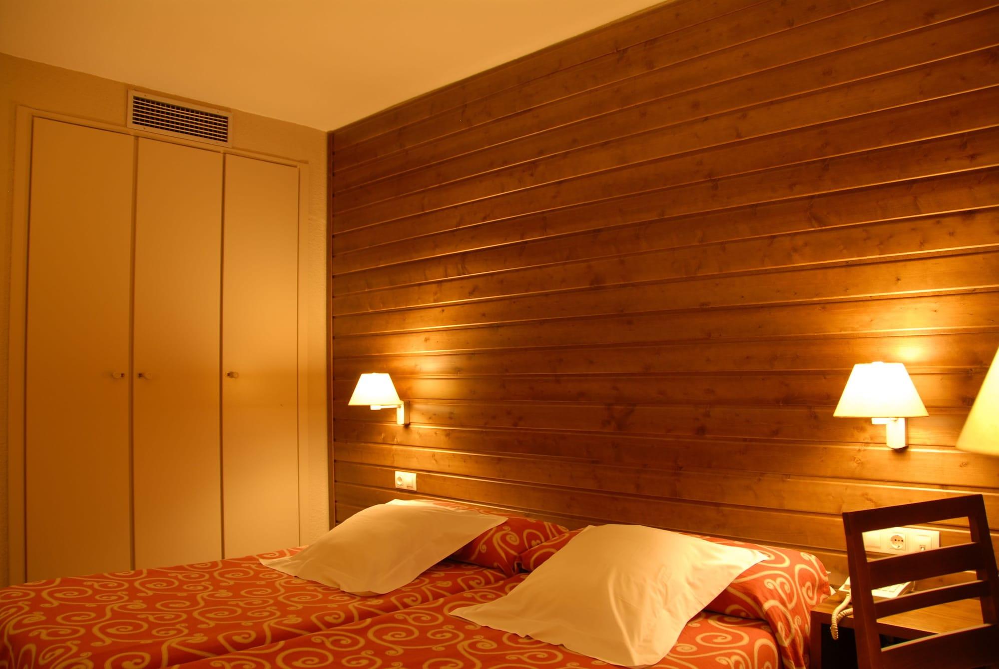 Tuc Blanc Hotel Baqueira Beret Buitenkant foto