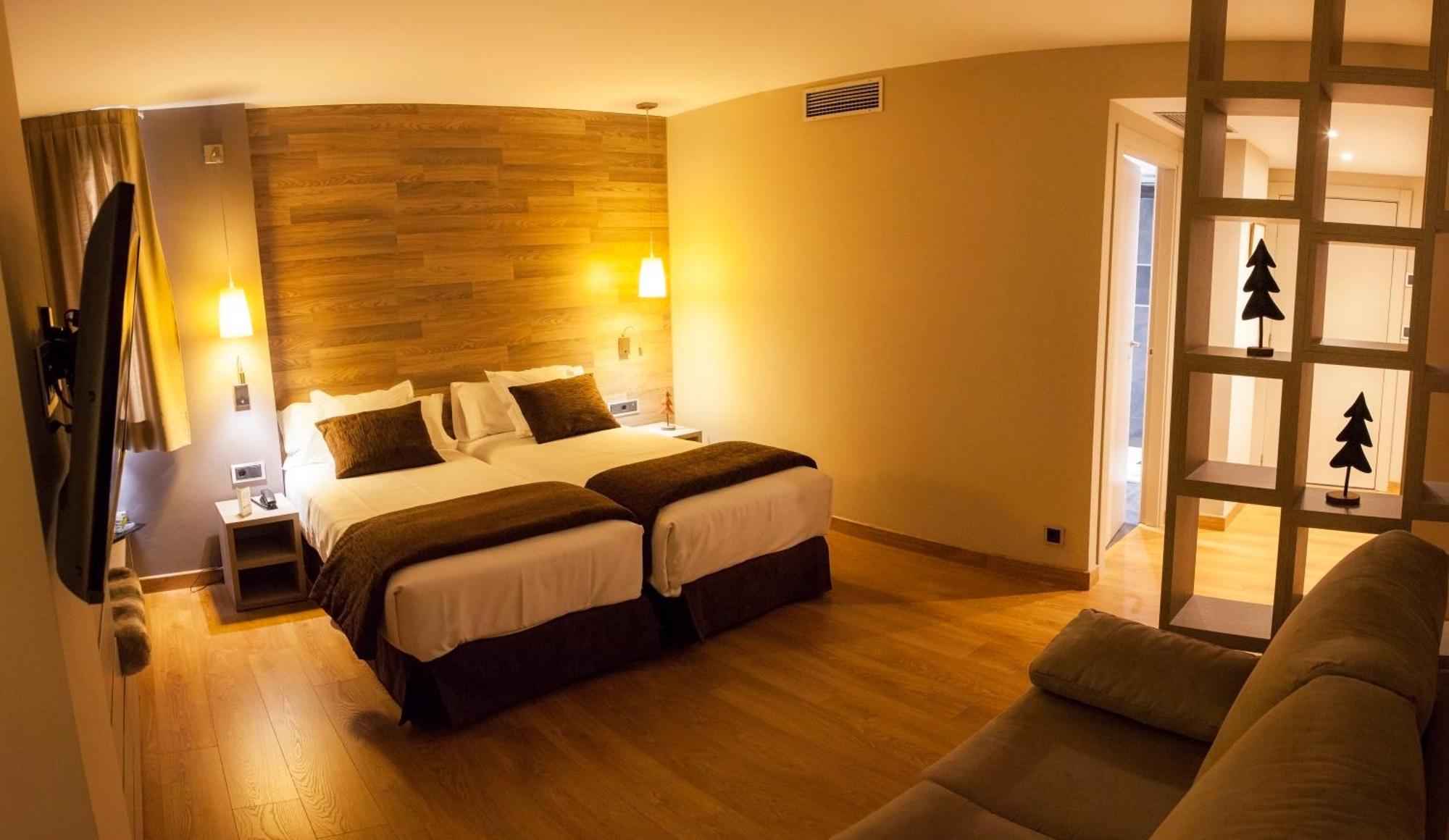 Tuc Blanc Hotel Baqueira Beret Buitenkant foto