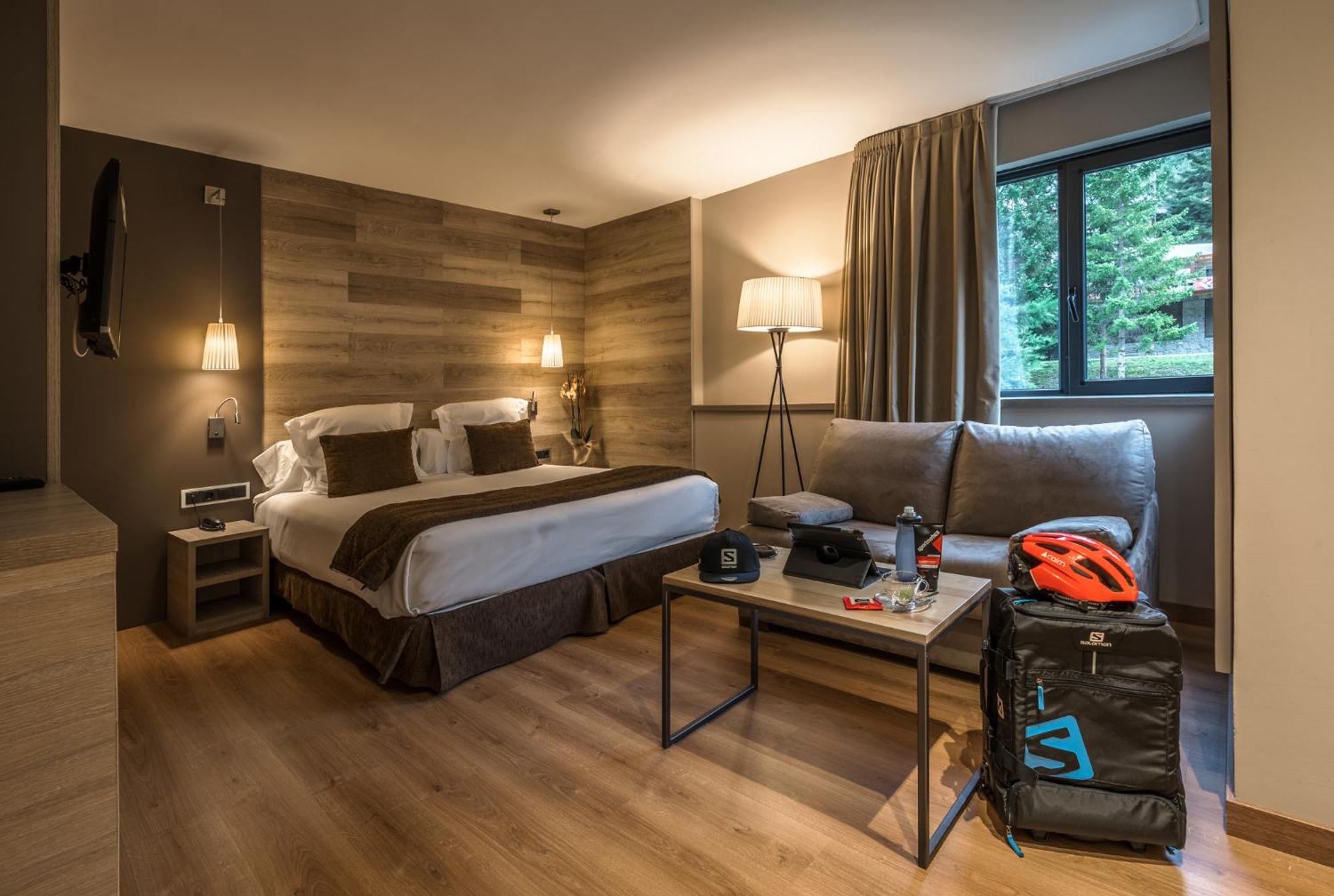 Tuc Blanc Hotel Baqueira Beret Buitenkant foto