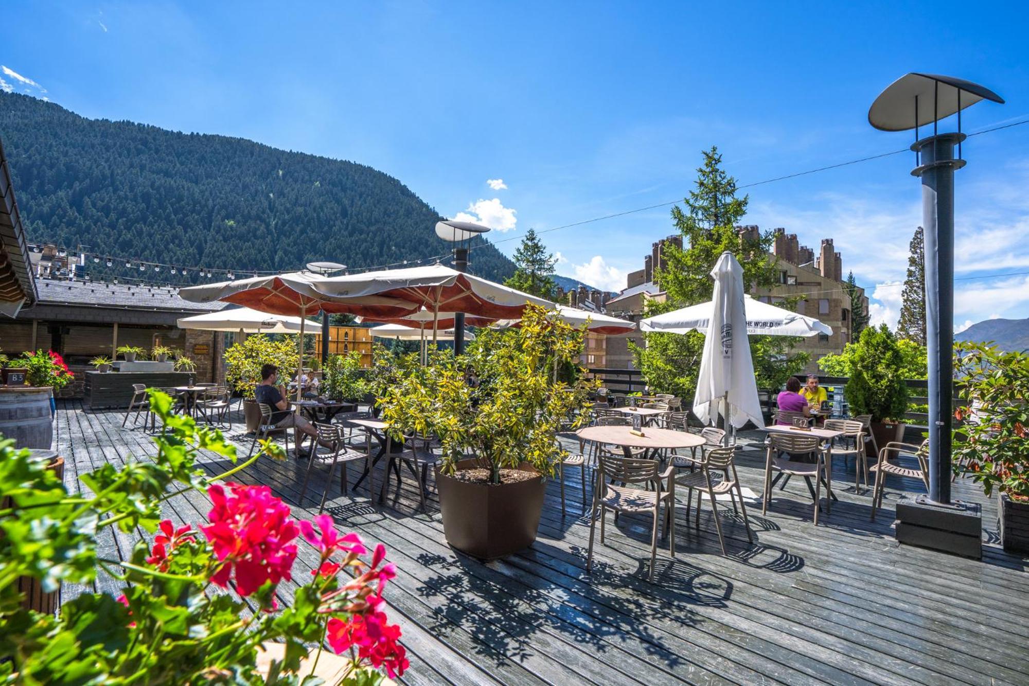 Tuc Blanc Hotel Baqueira Beret Buitenkant foto