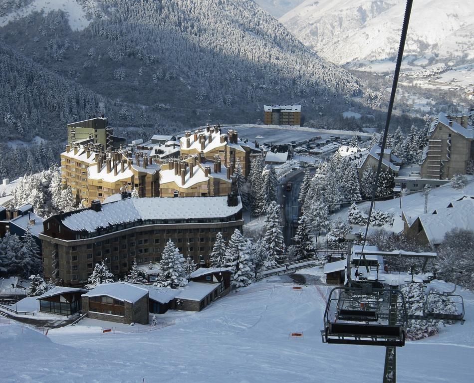 Tuc Blanc Hotel Baqueira Beret Buitenkant foto